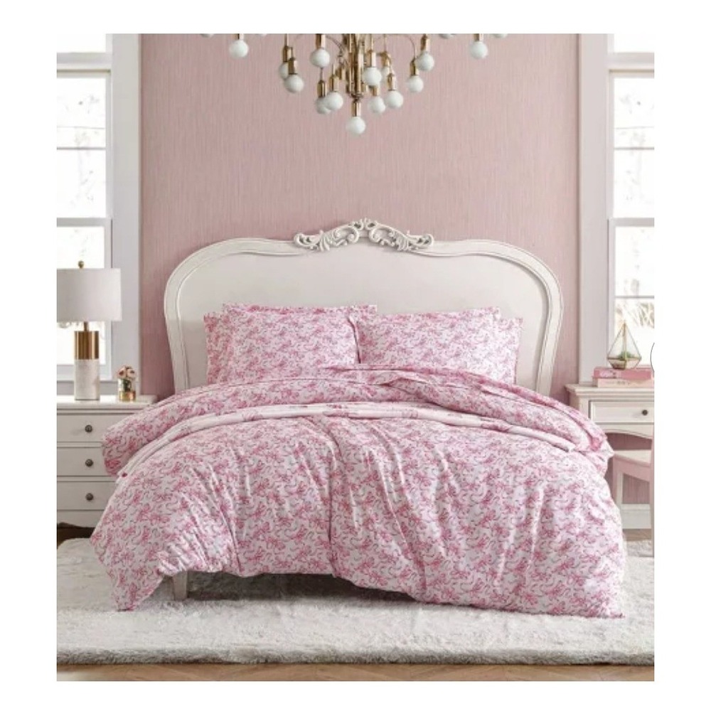 Betseyโ Johnson Pink Ribbon Bow Print Queen Duvet Set Soft Wrinkle Resistant NEW